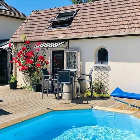 Proche Disneyland Paris Piscine Ouverte En Saison Estivale *